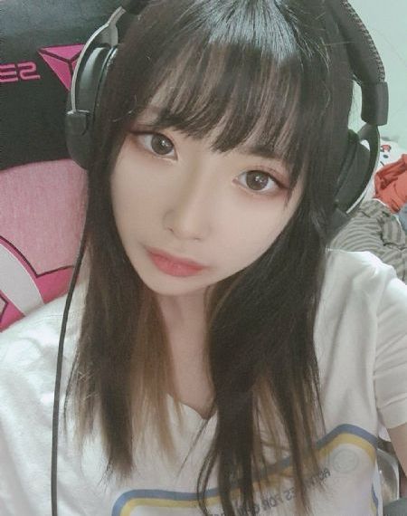 美女不穿衣服视频网站_剧情片电视剧在线观看