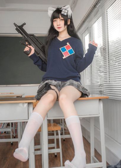 男男惩罚羞耻双腿分打屁股小作文_HD完整在线观看