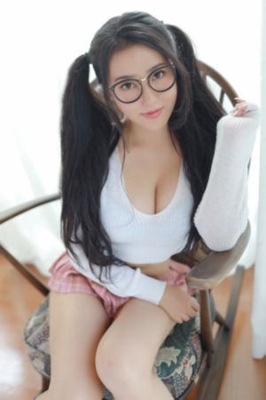 黏人俱乐部_超清完整在线观看
