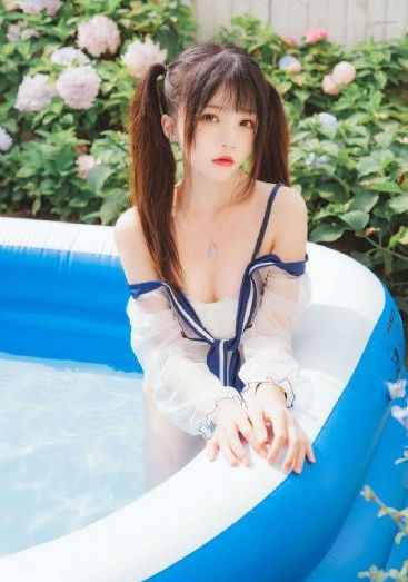 偶像的穴_720影视在线观看