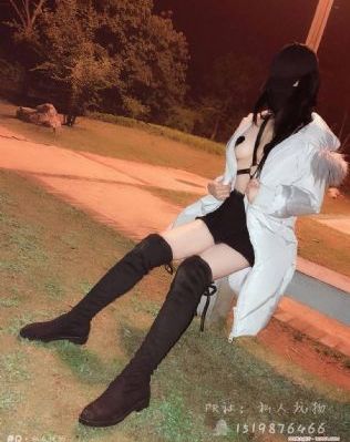 被滋润的娇妻疯狂呻吟电影_全集高清在线观看
