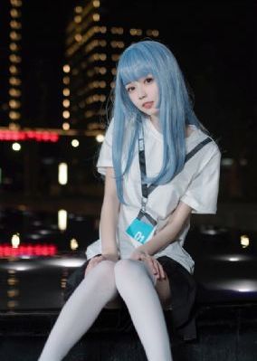 尤莉亚在线无删减播放_超清神马在线观看